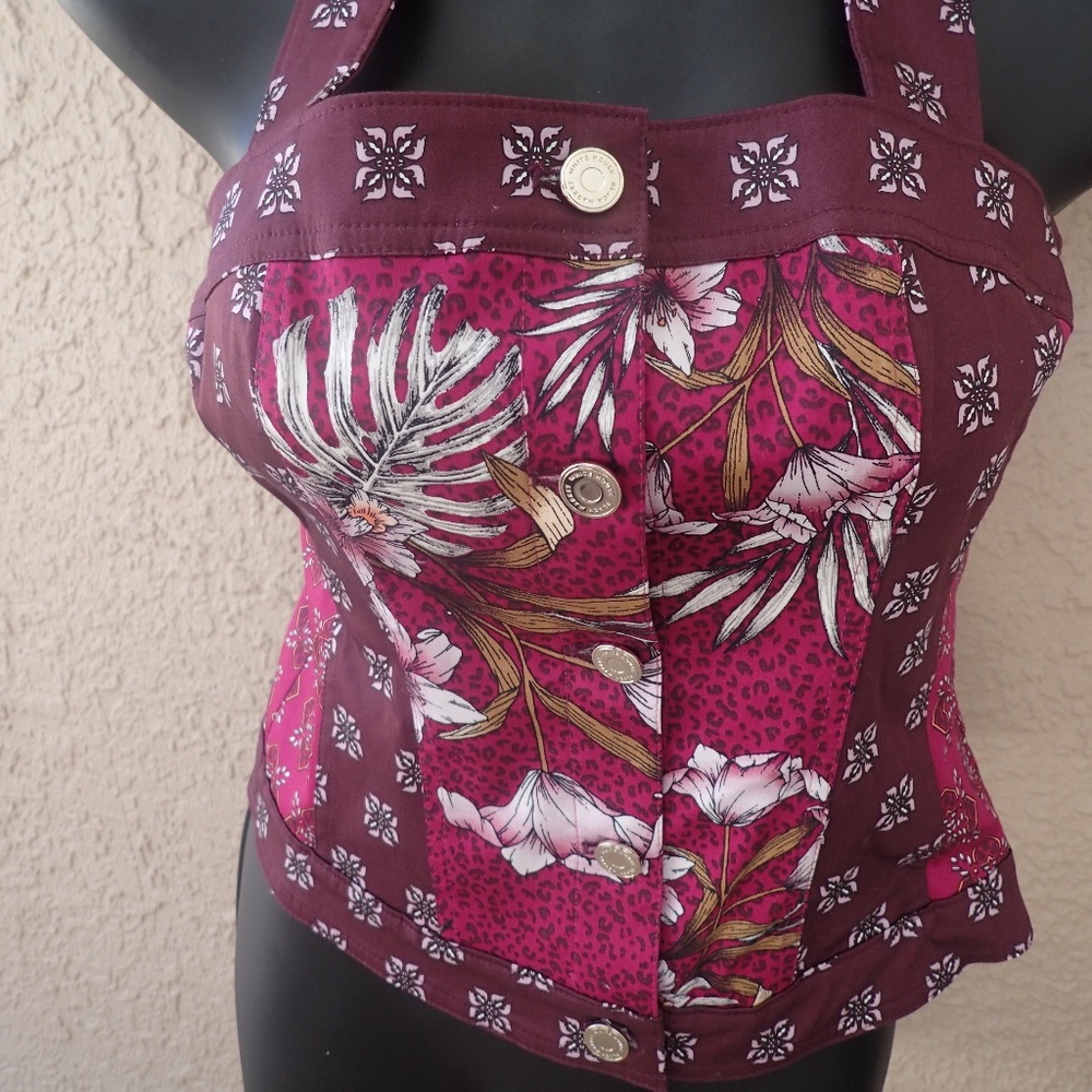 White House Black Market 2 Tank in Fuscia New